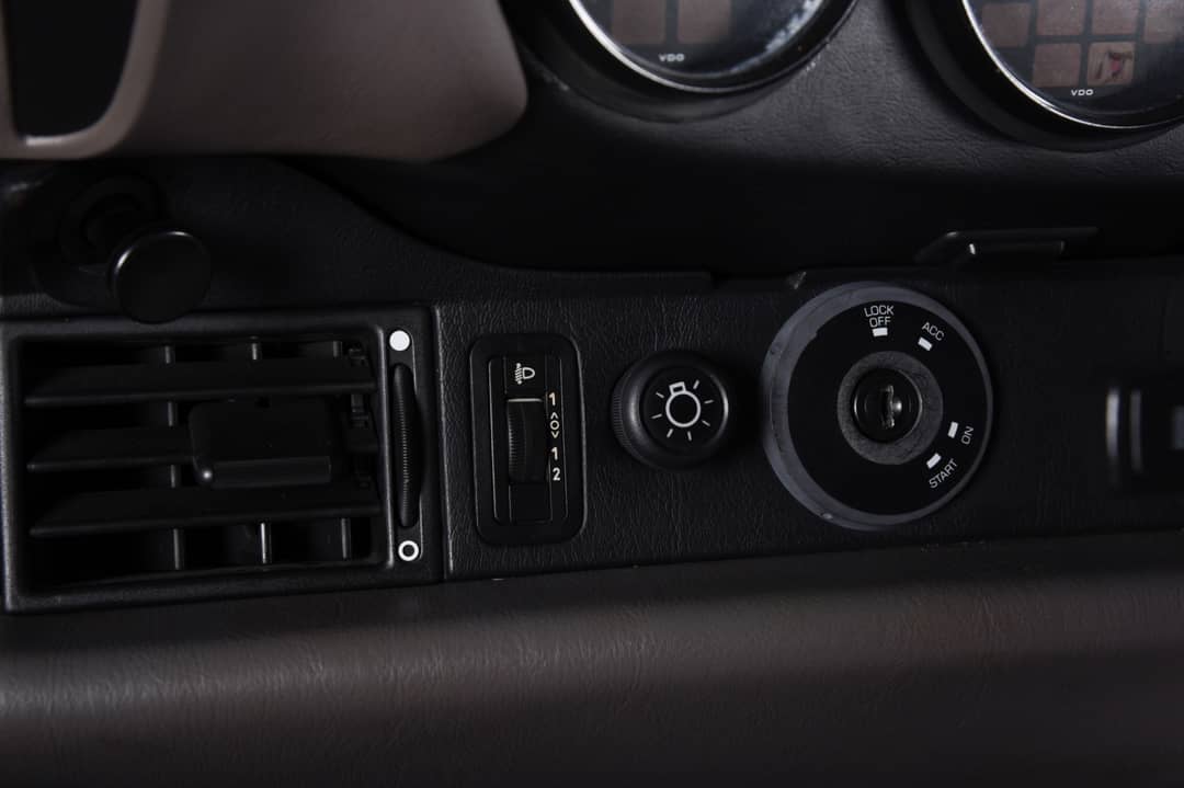 1994 Porsche 911 Carrera 2 — photo 26