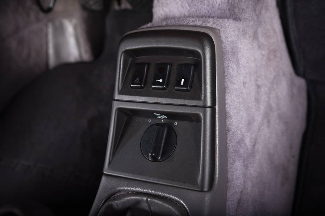 1994 Porsche 911 Carrera 2 — photo 27