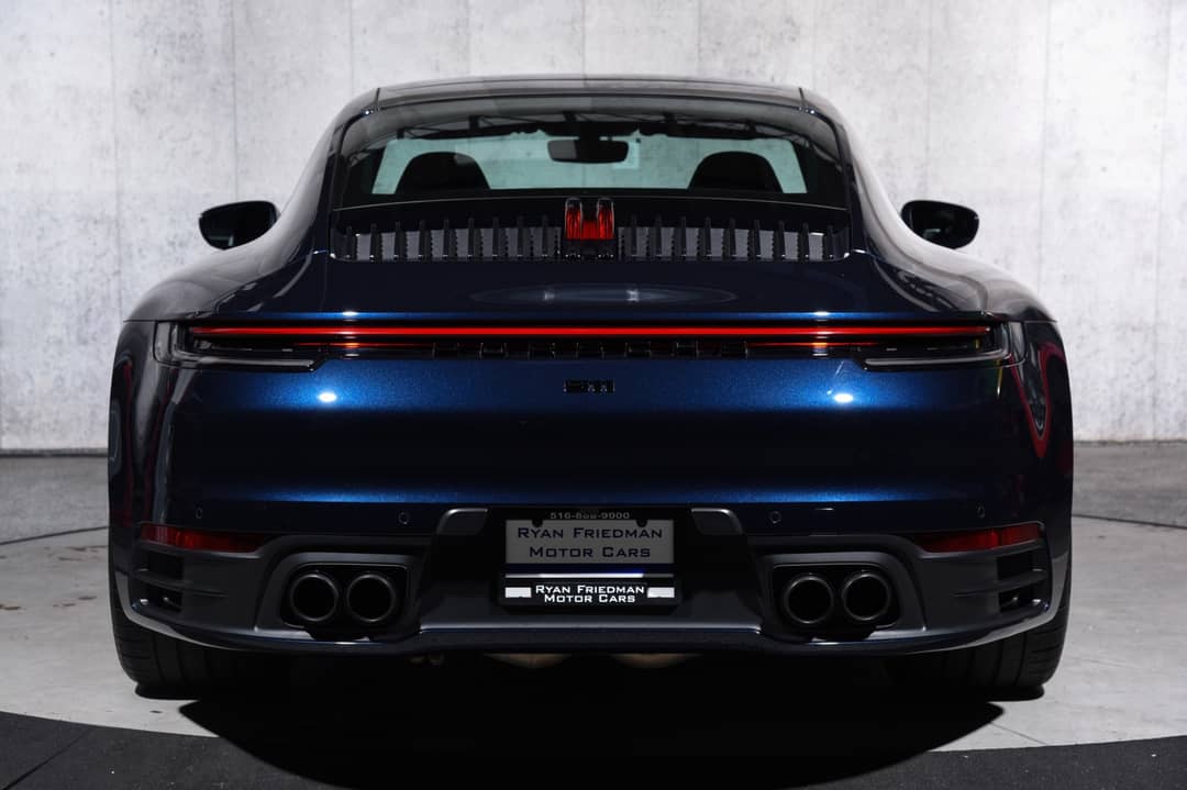 2020 Porsche 911 Carrera 4S — photo 12