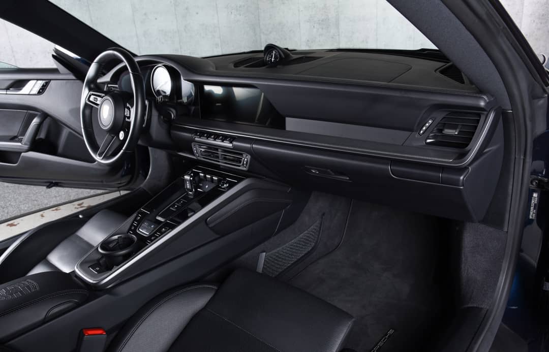2020 Porsche 911 Carrera 4S — photo 14