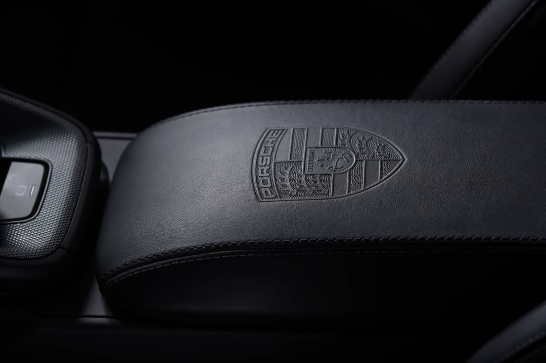 2020 Porsche 911 Carrera 4S — photo 20