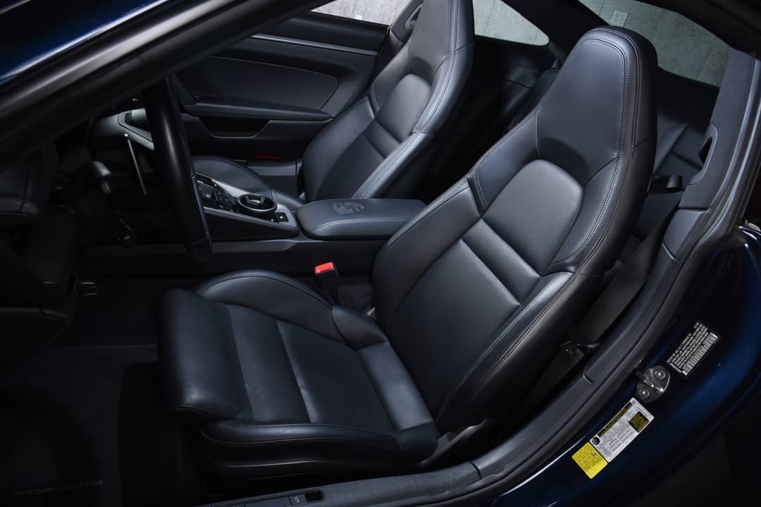 2020 Porsche 911 Carrera 4S — photo 5