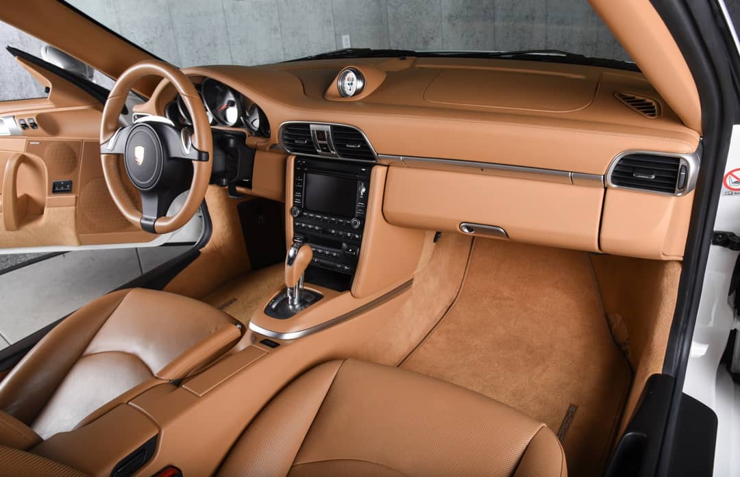 2012 Porsche 911 Turbo — photo 15