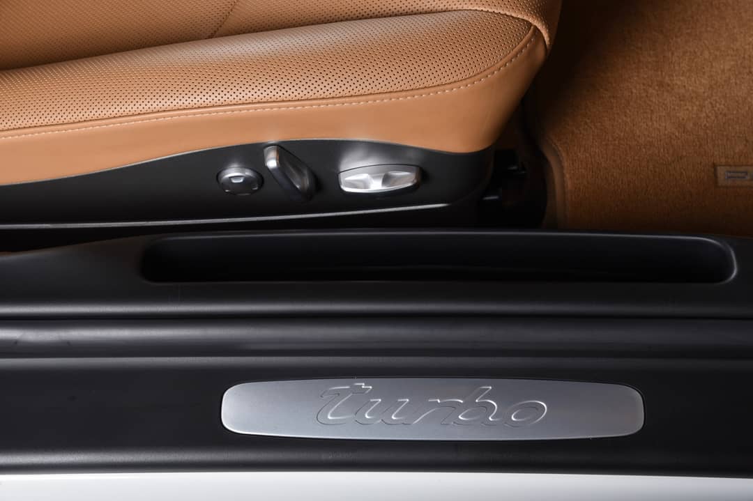 2012 Porsche 911 Turbo — photo 26