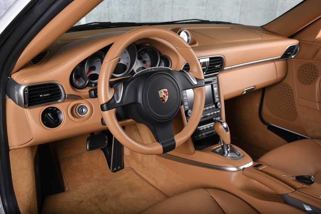 2012 Porsche 911 Turbo — photo 4