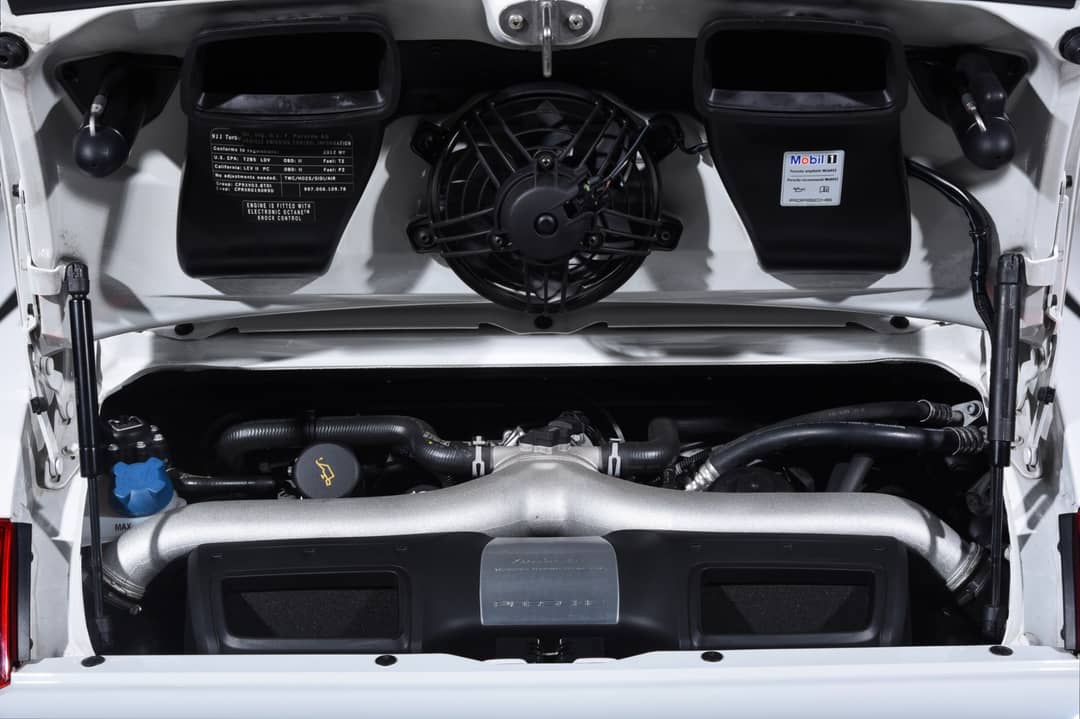 2012 Porsche 911 Turbo — photo 35