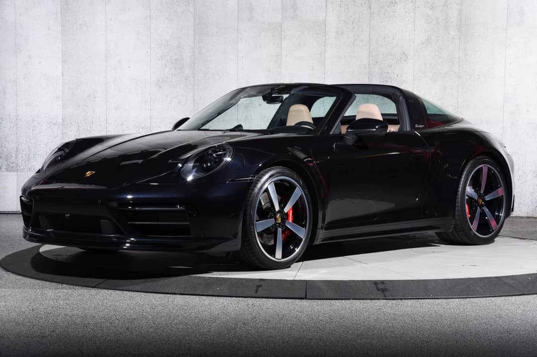 2024 Porsche 911 Targa 4S — photo 2