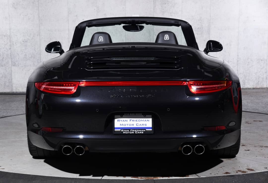 2014 Porsche 911 Carrera 4S — photo 11