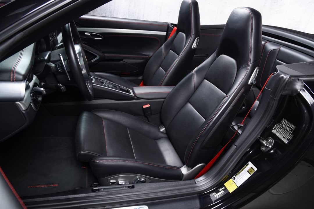 2014 Porsche 911 Carrera 4S — photo 5