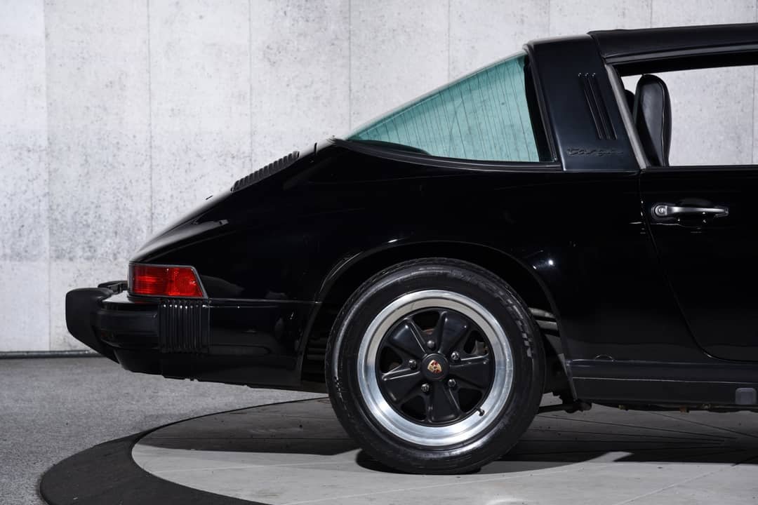 1985 Porsche 911 Carrera — photo 21