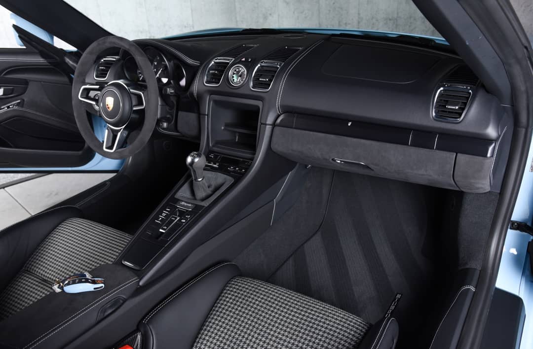 2016 Porsche Boxster Spyder — photo 18