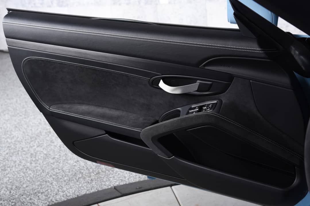 2016 Porsche Boxster Spyder — photo 27