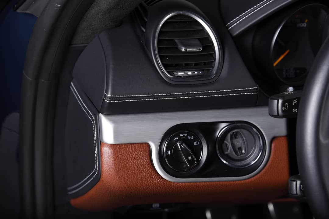 2023 Porsche 718 Cayman GT4 — photo 26