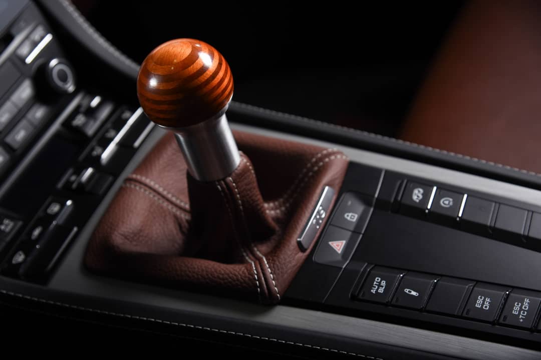 2023 Porsche 718 Cayman GT4 — photo 6