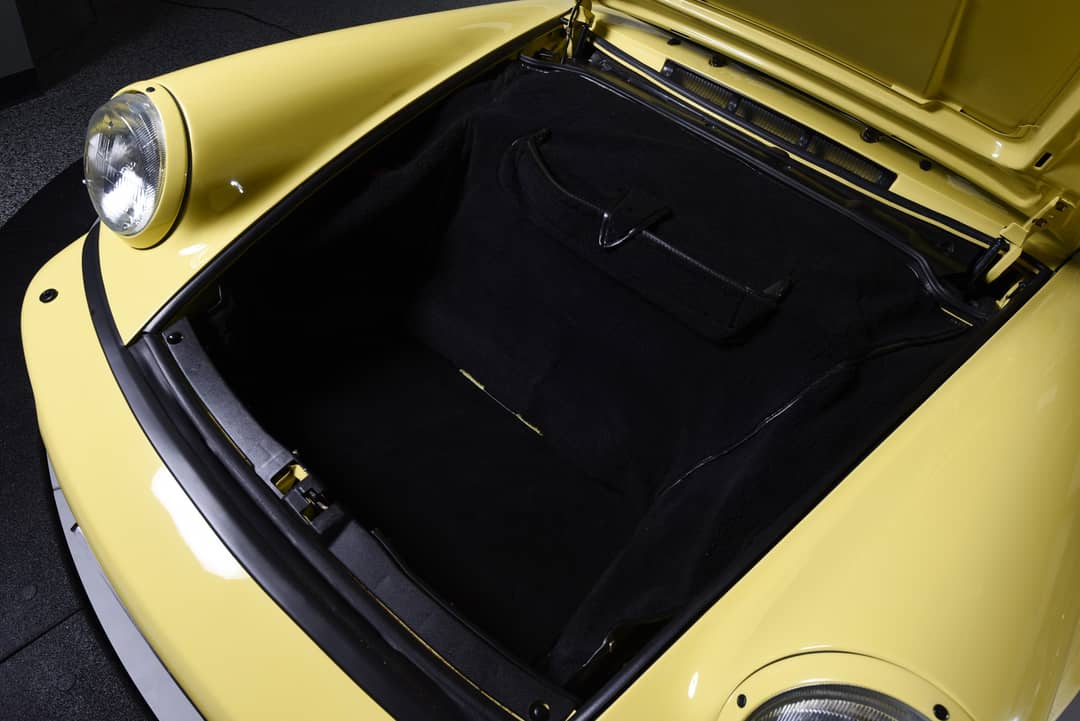 1991 Porsche 911 Turbo — photo 35