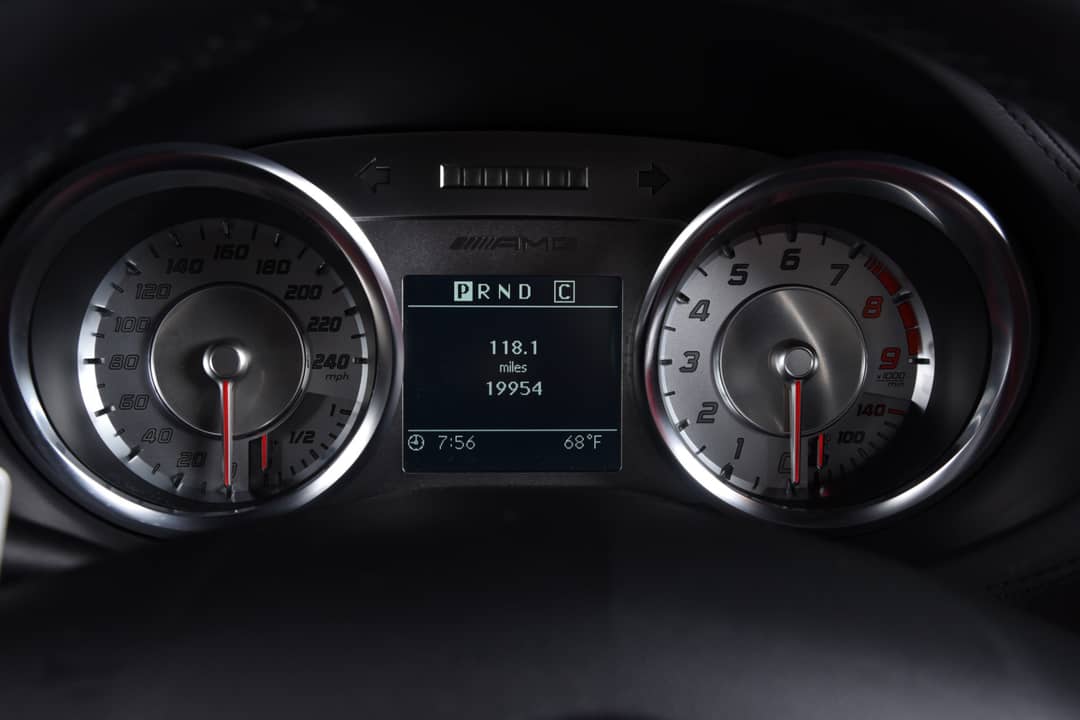 2012 Mercedes-Benz SLS AMG — photo 16