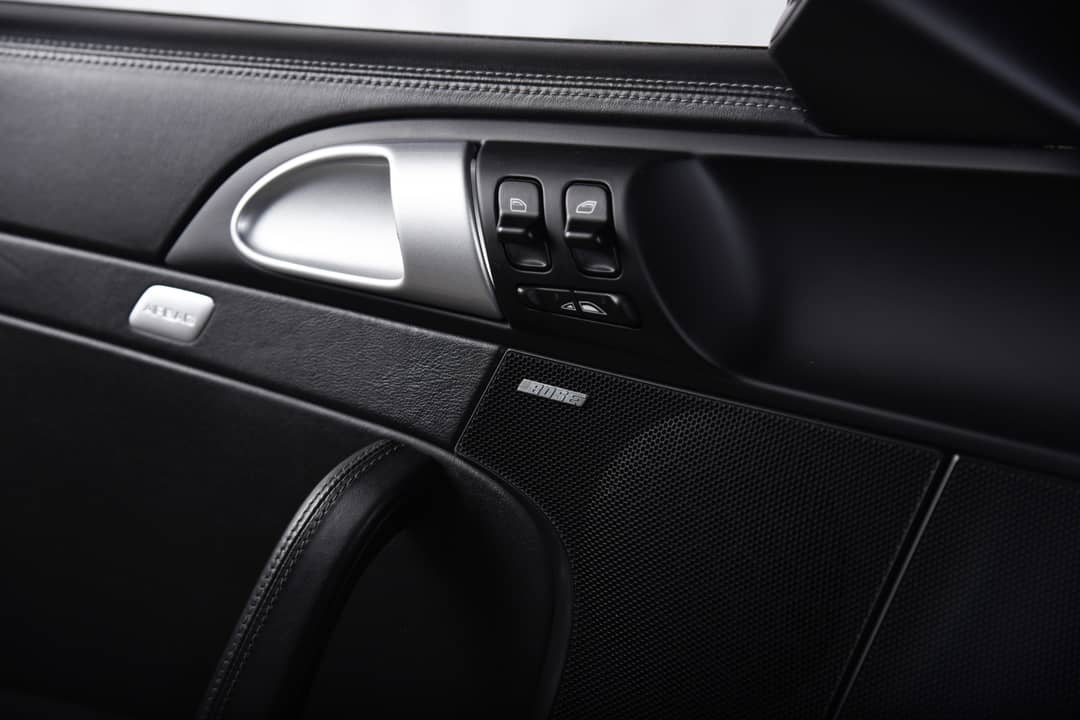 2010 Porsche 911 Turbo — photo 21