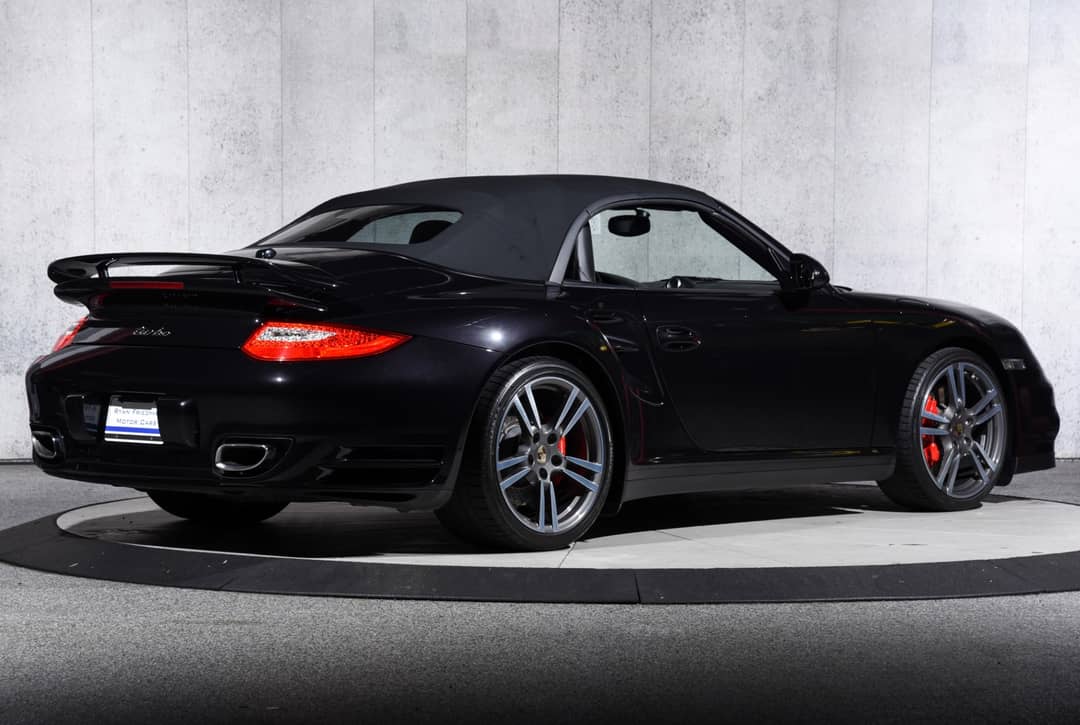 2010 Porsche 911 Turbo — photo 32