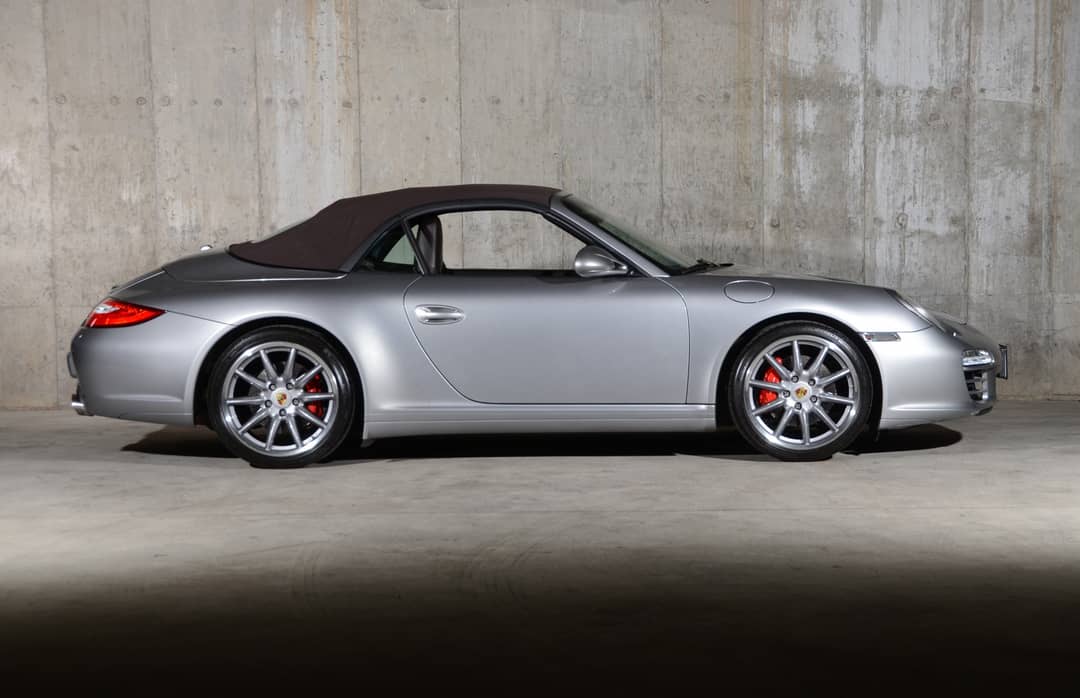 2011 Porsche 911 Carrera 4S — photo 2