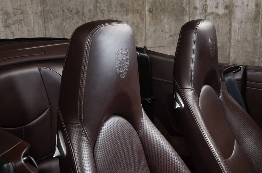 2011 Porsche 911 Carrera 4S — photo 14