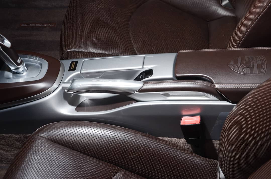 2011 Porsche 911 Carrera 4S — photo 21