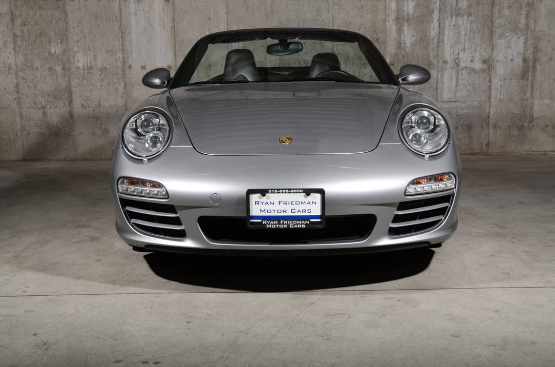2011 Porsche 911 Carrera 4S — photo 24
