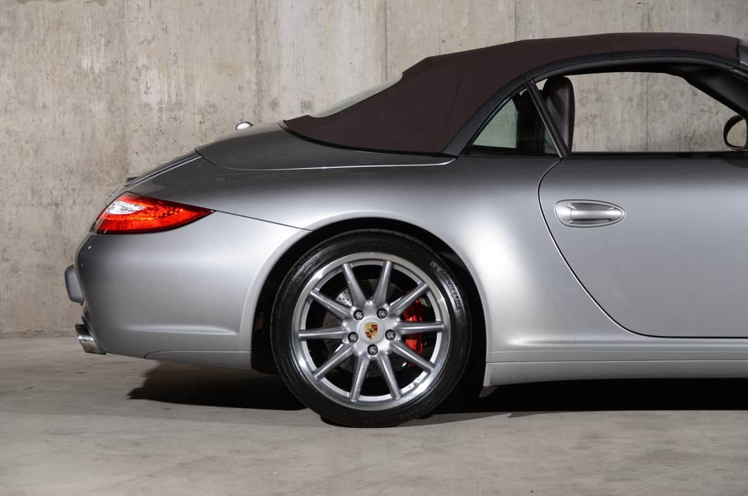 2011 Porsche 911 Carrera 4S — photo 4
