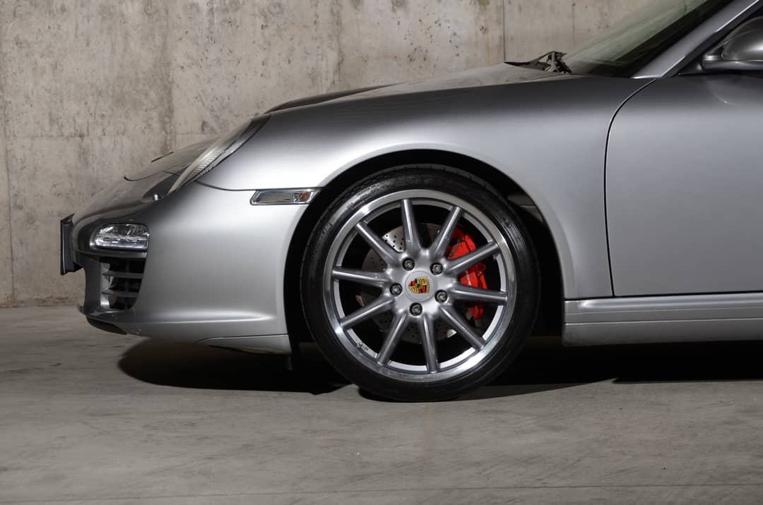 2011 Porsche 911 Carrera 4S — photo 31