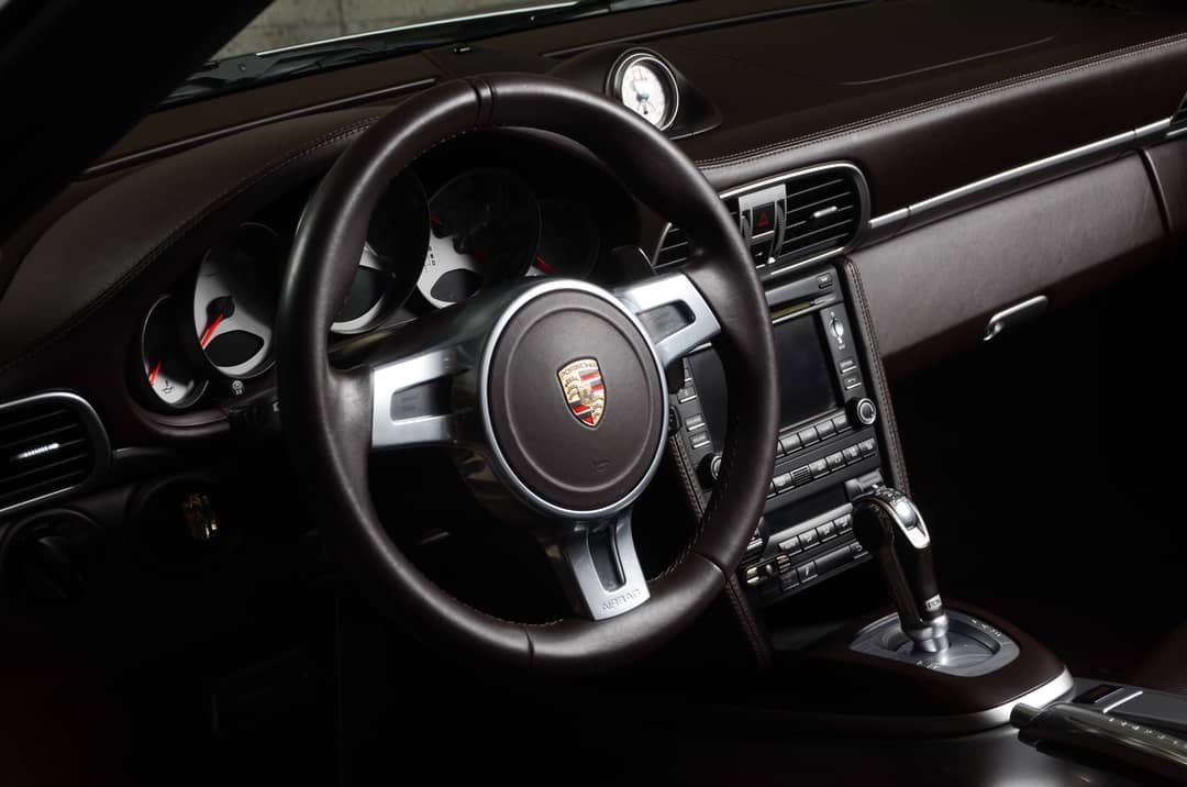 2011 Porsche 911 Carrera 4S — photo 37