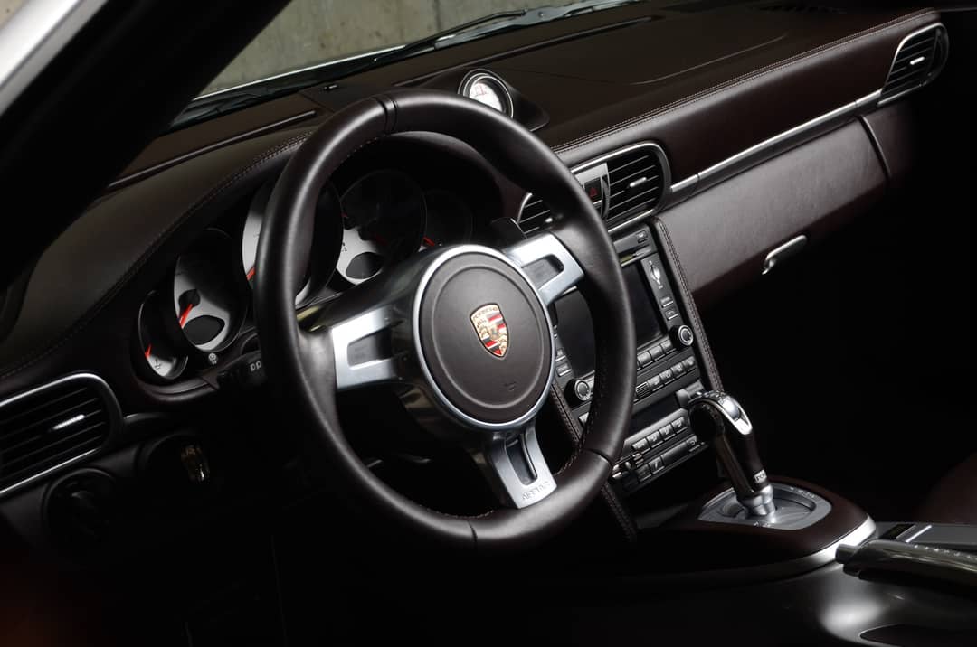 2011 Porsche 911 Carrera 4S — photo 38