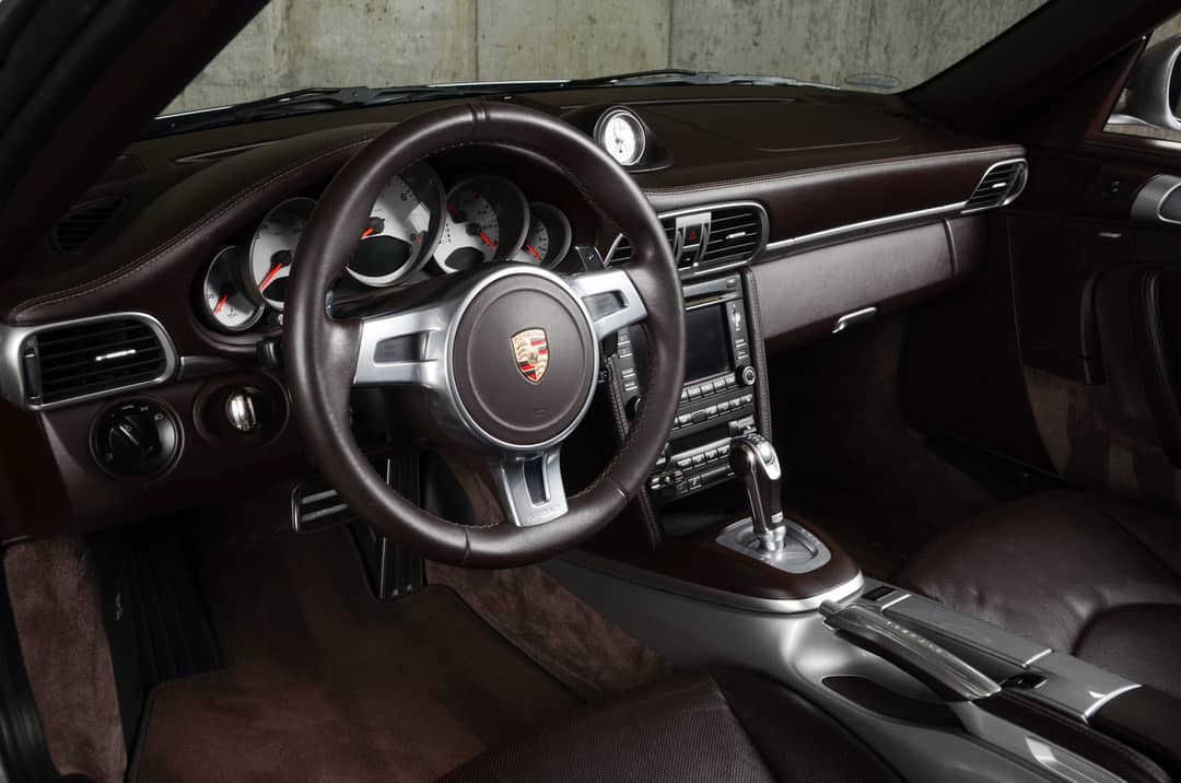 2011 Porsche 911 Carrera 4S — photo 42