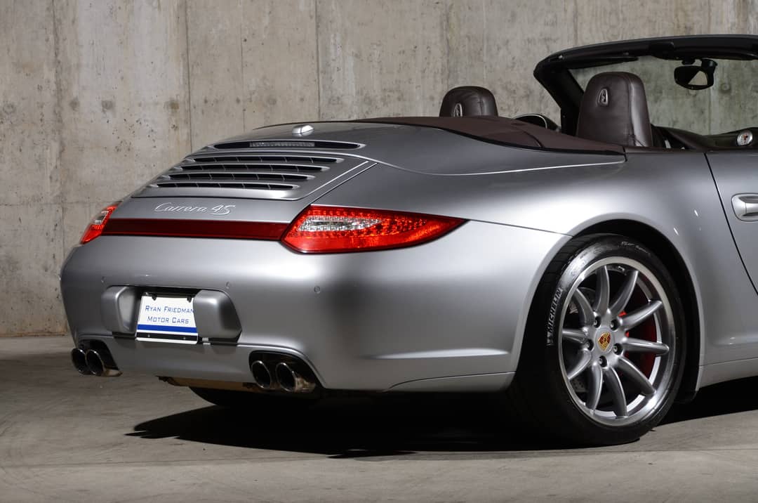 2011 Porsche 911 Carrera 4S — photo 57