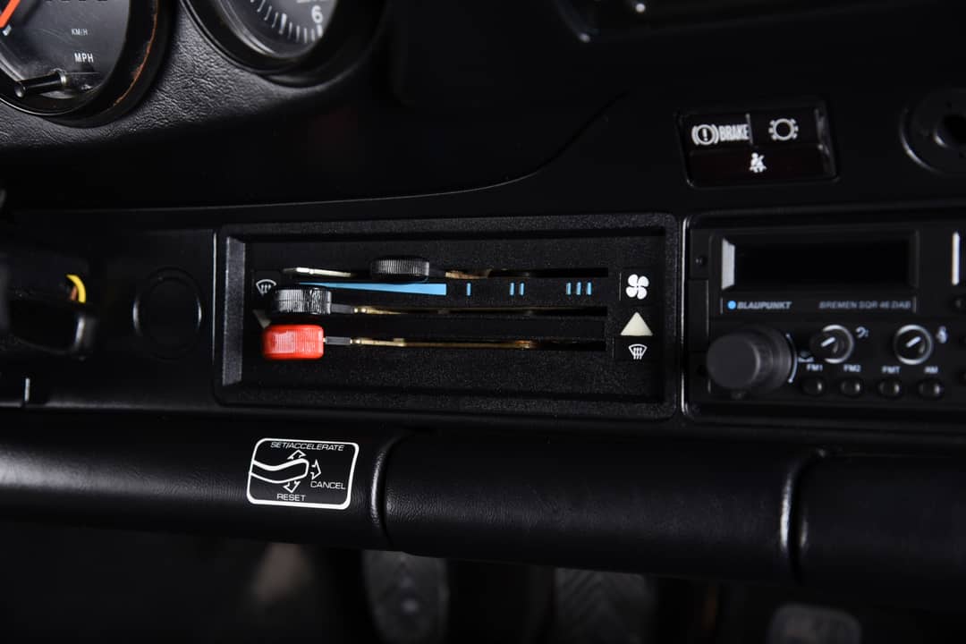 1987 Porsche 911 Carrera — photo 23