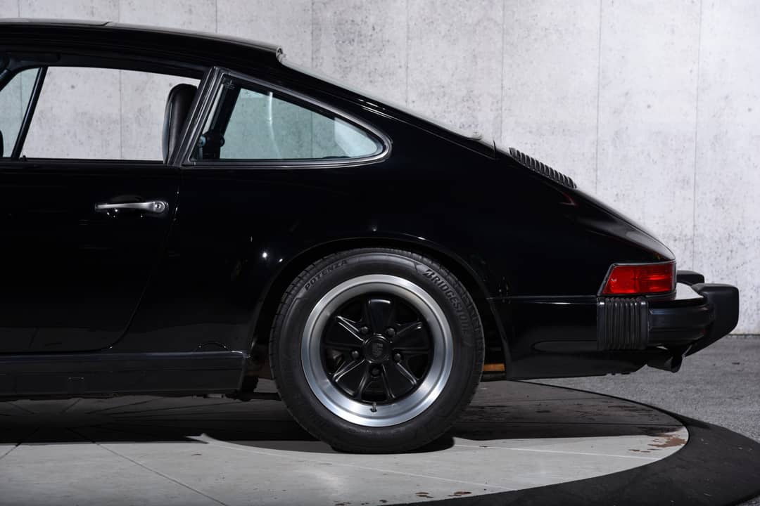 1987 Porsche 911 Carrera — photo 36