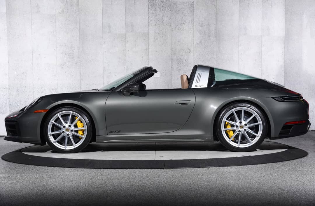2023 Porsche 911 Targa 4 GTS — photo 13