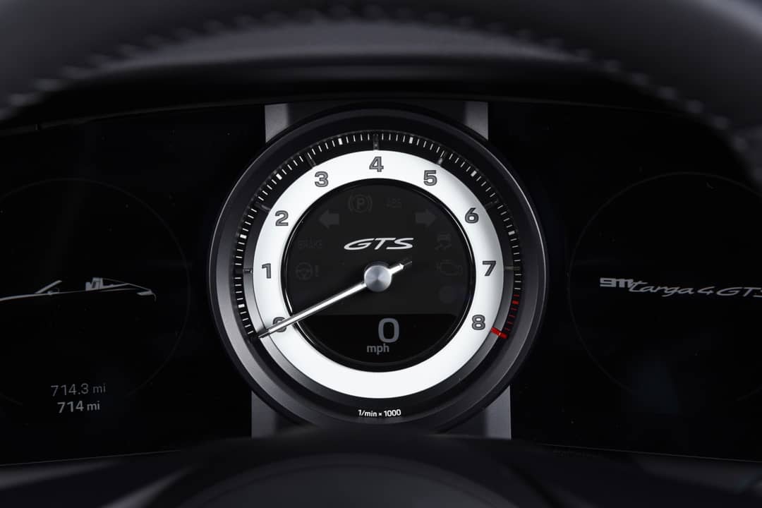 2023 Porsche 911 Targa 4 GTS — photo 19
