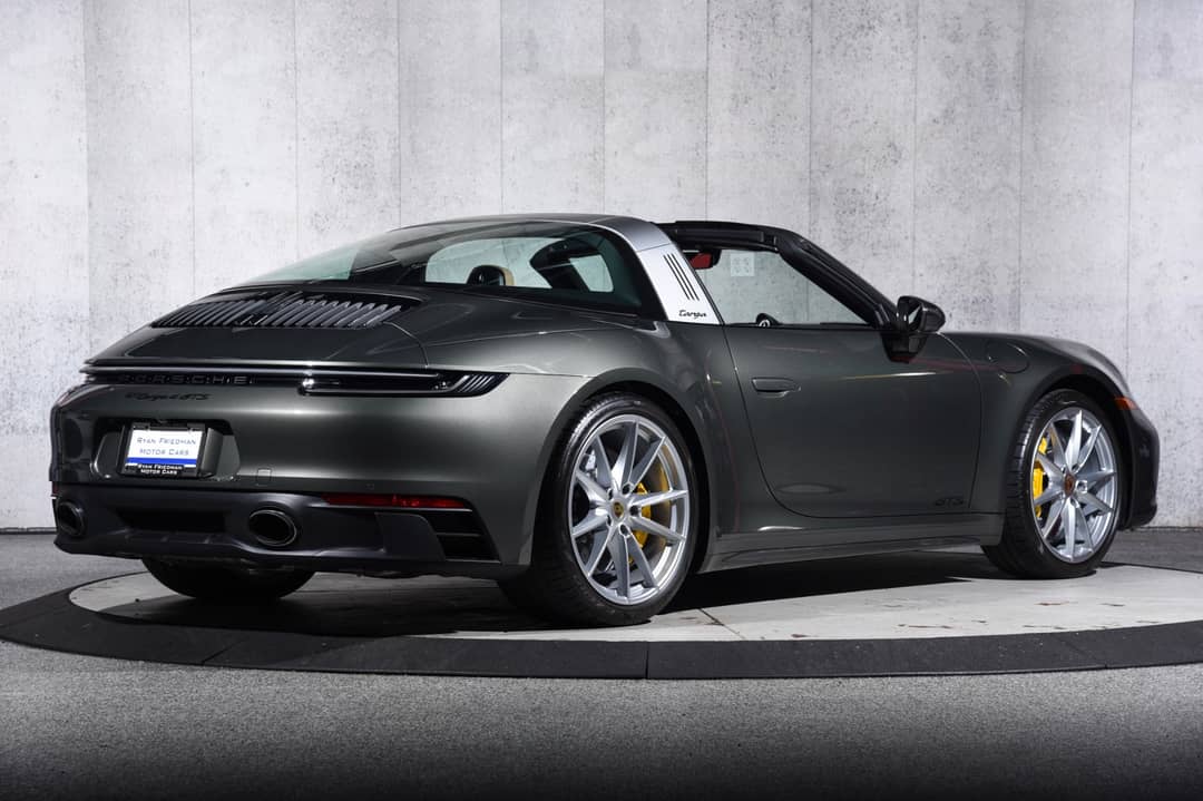 2023 Porsche 911 Targa 4 GTS — photo 3