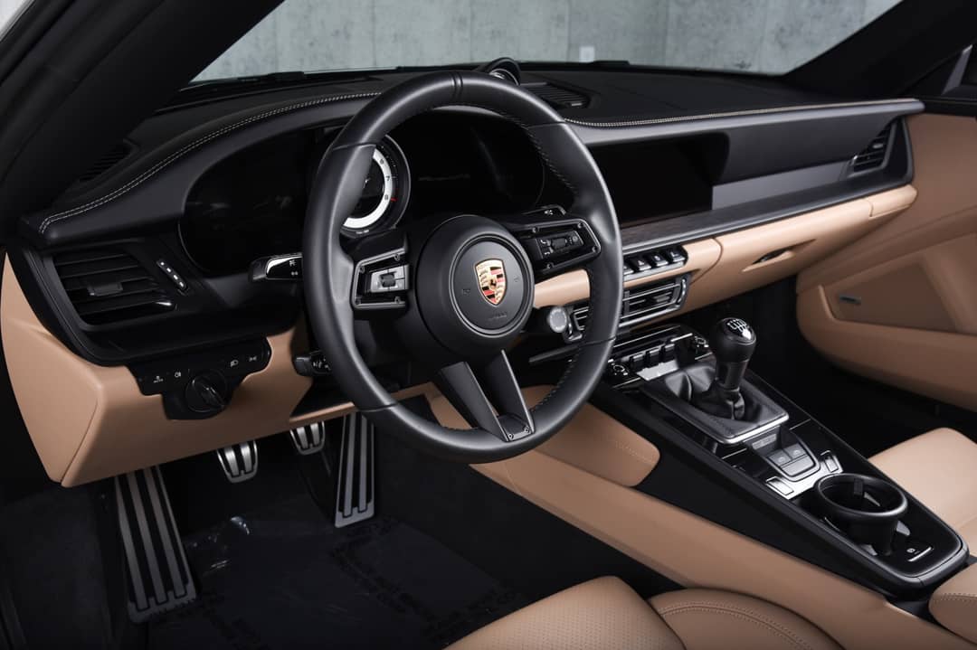 2023 Porsche 911 Targa 4 GTS — photo 4