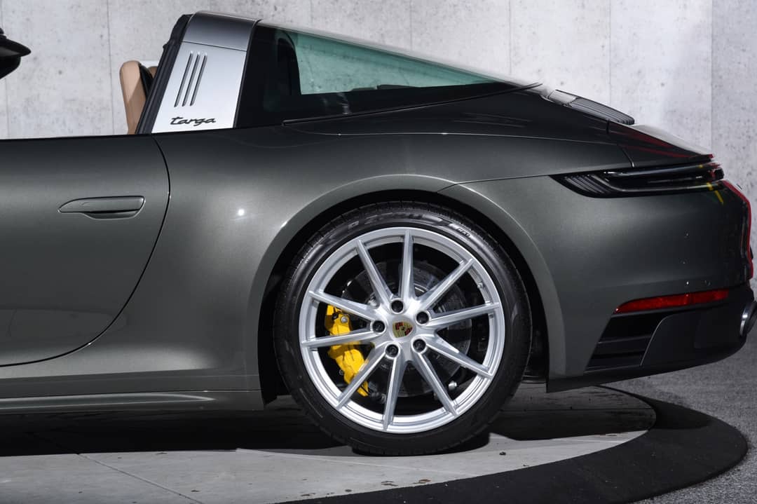 2023 Porsche 911 Targa 4 GTS — photo 41