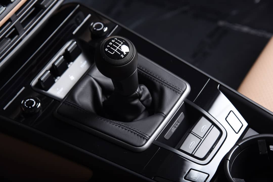 2023 Porsche 911 Targa 4 GTS — photo 6