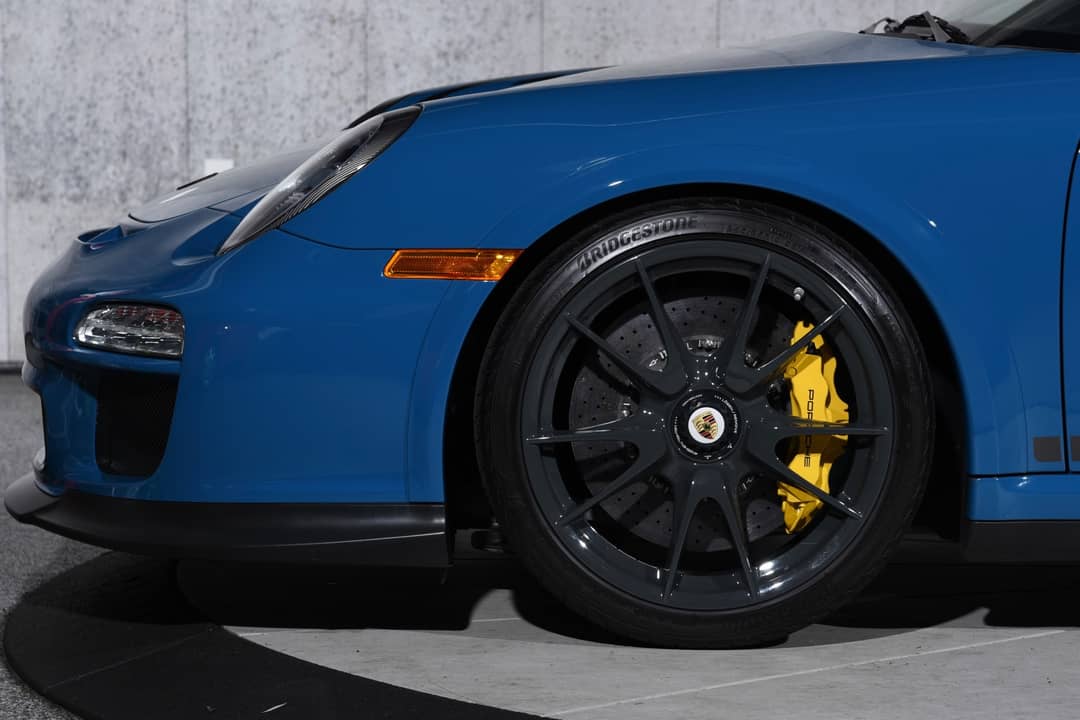 2011 Porsche 911 GT3 RS — photo 44