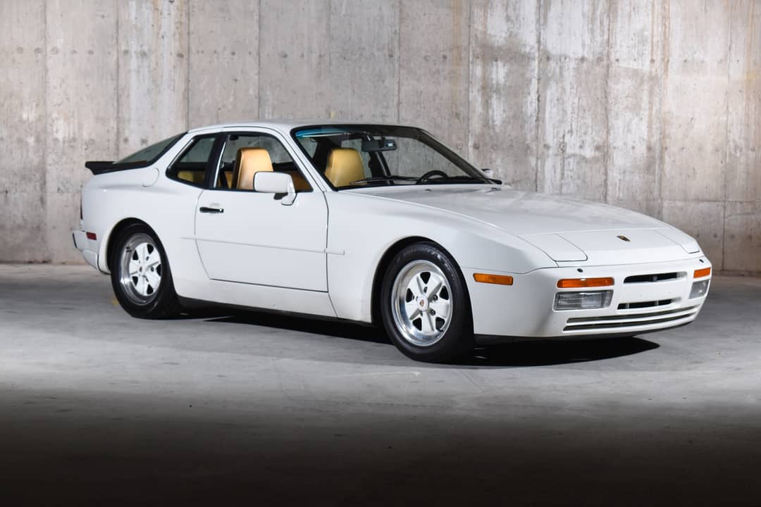 1986 Porsche 944 Turbo — photo 2