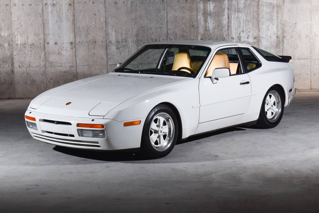1986 Porsche 944 Turbo — photo 11