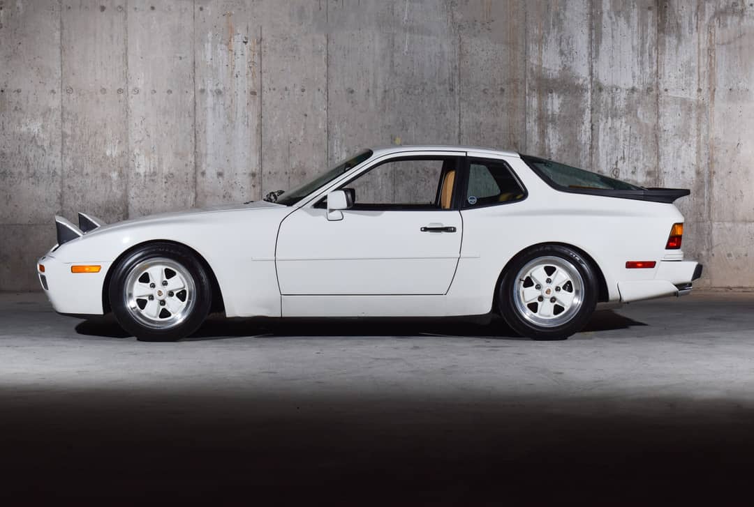 1986 Porsche 944 Turbo — photo 13