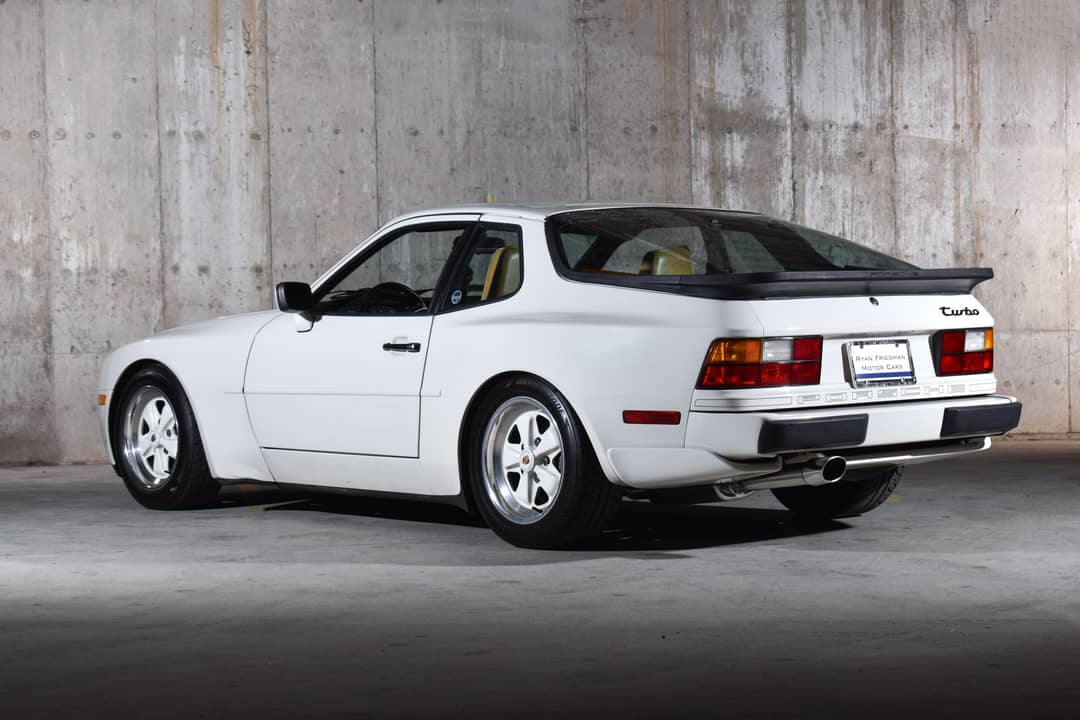1986 Porsche 944 Turbo — photo 16