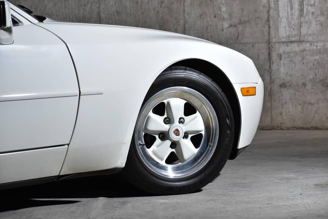 1986 Porsche 944 Turbo — photo 22