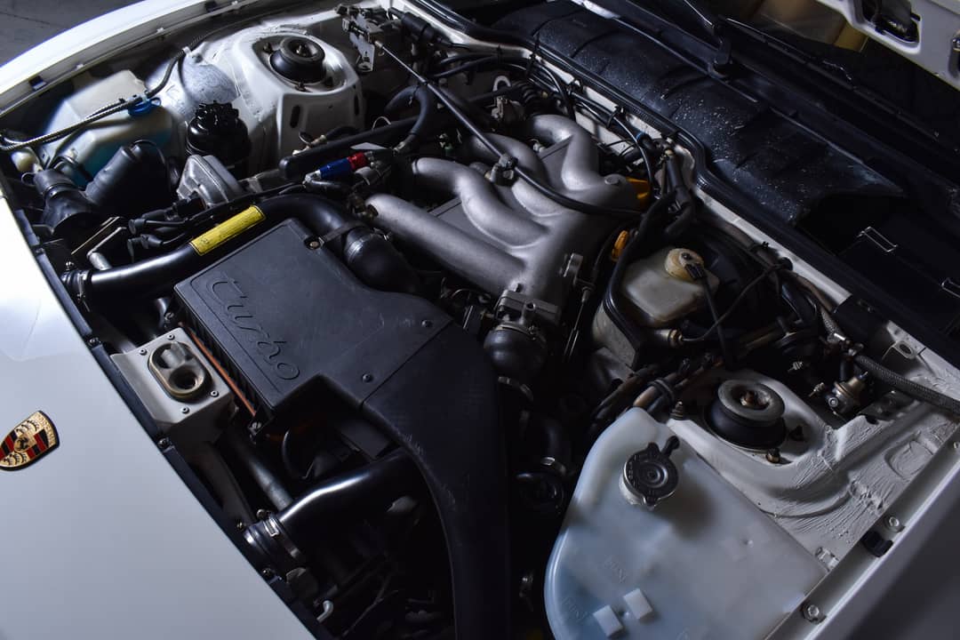 1986 Porsche 944 Turbo — photo 25