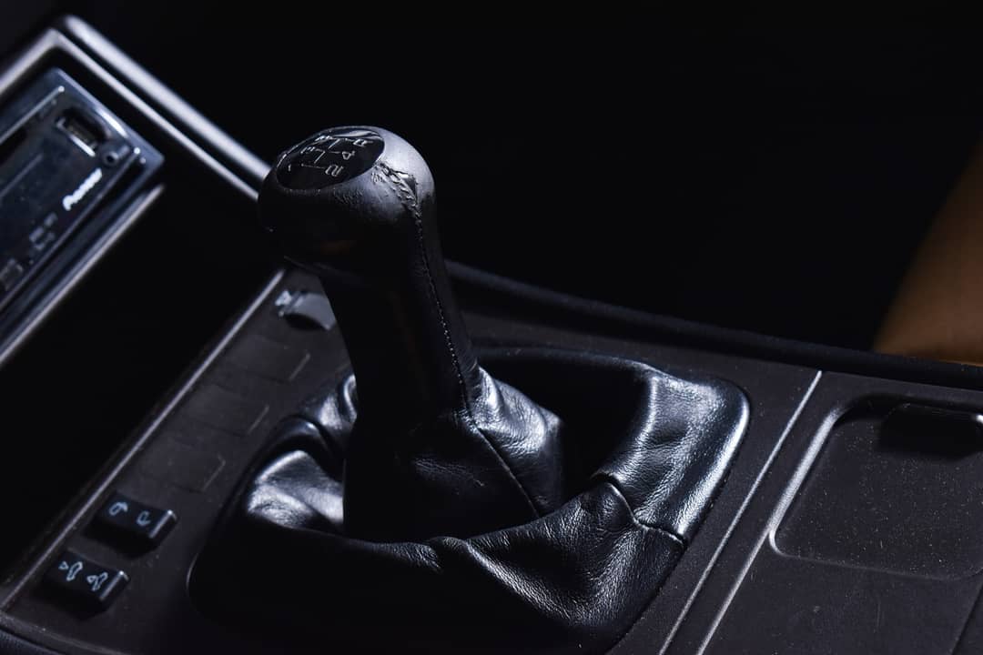 1986 Porsche 944 Turbo — photo 30