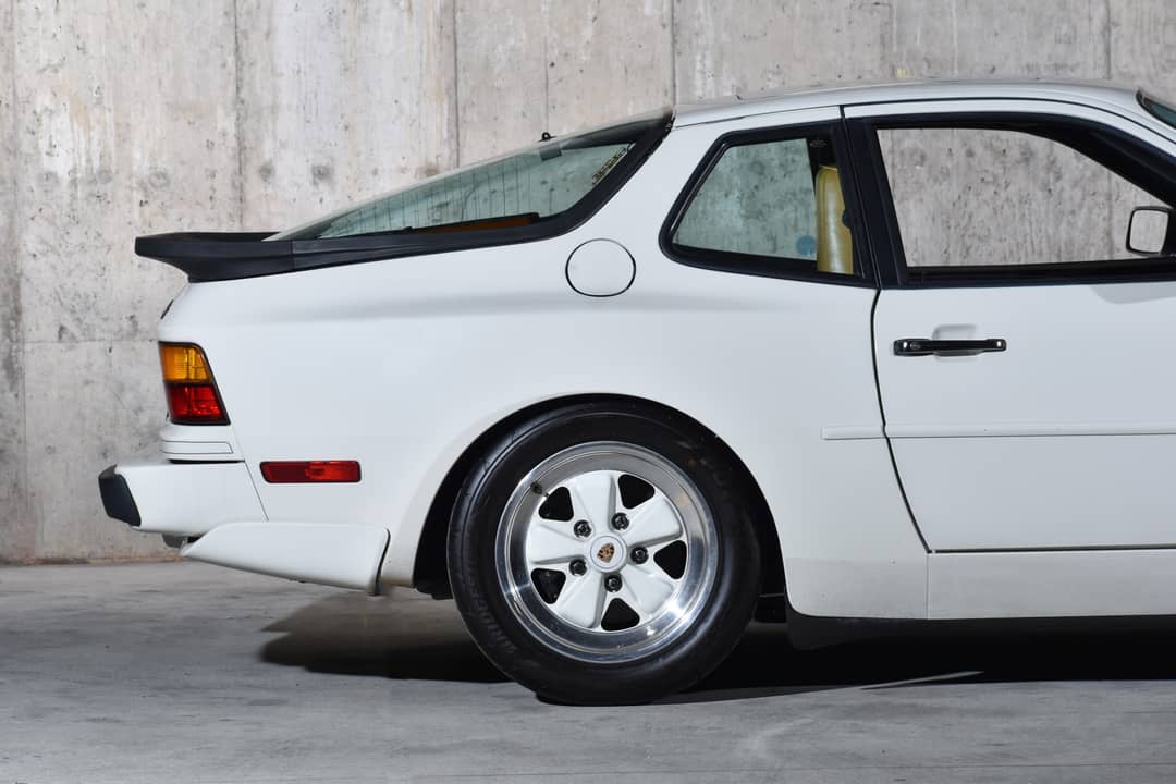 1986 Porsche 944 Turbo — photo 5