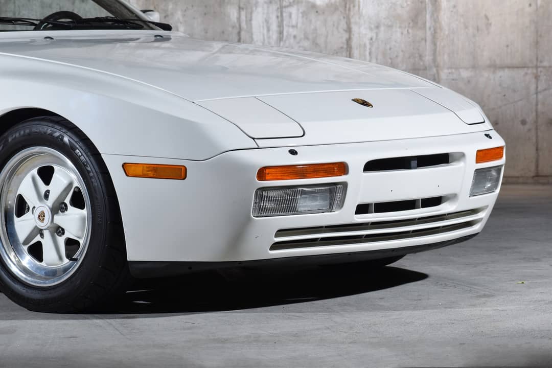 1986 Porsche 944 Turbo — photo 7